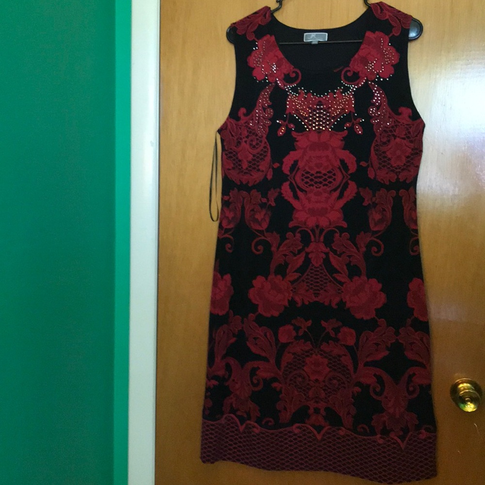 JM Collection Scarlet & Black sleeveless Sheath